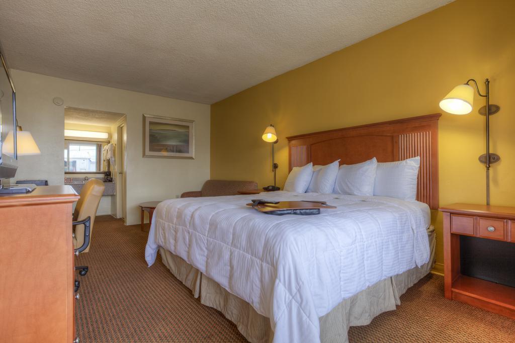 Econo Lodge Byron Room photo