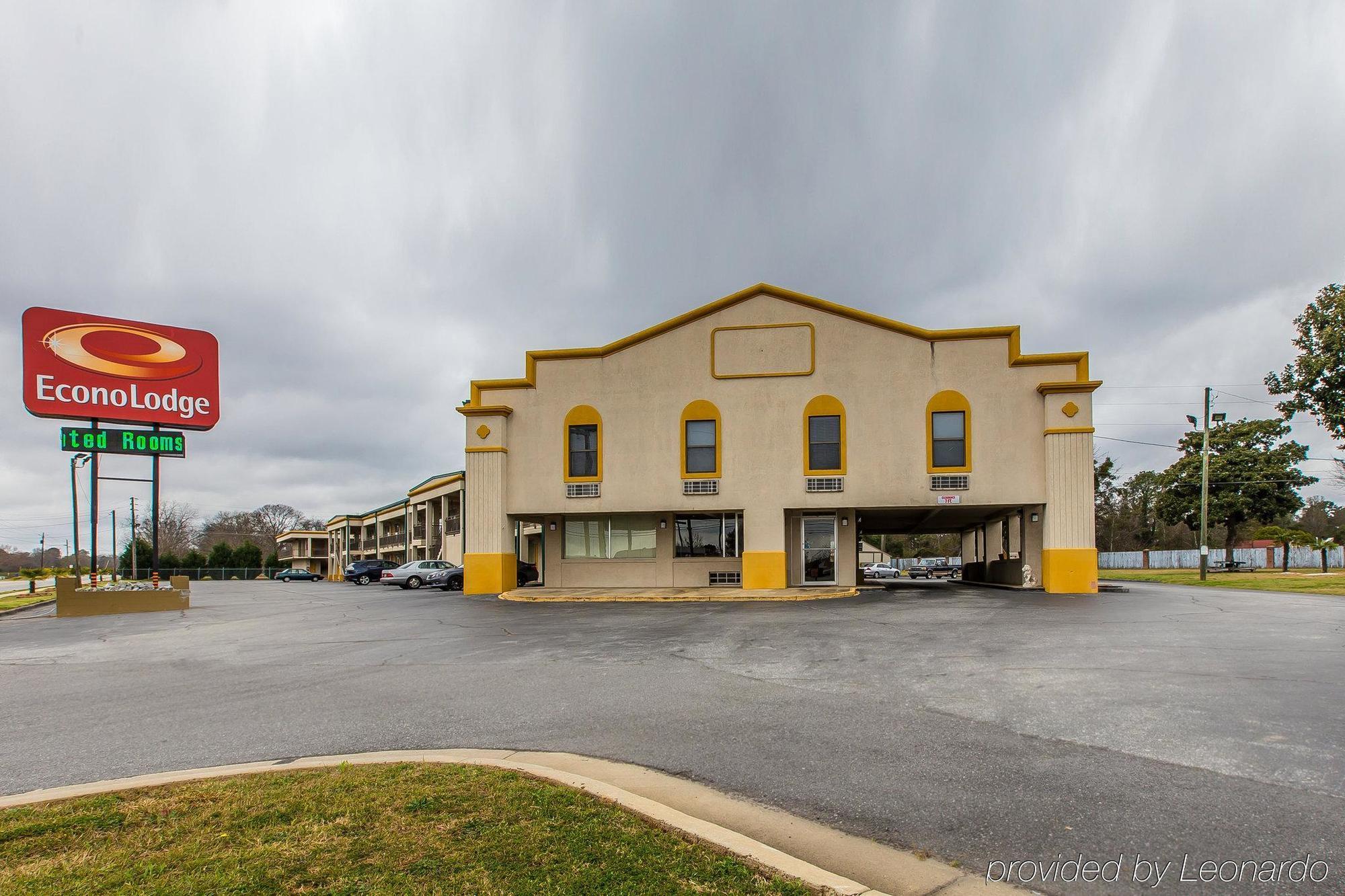 Econo Lodge Byron Exterior photo